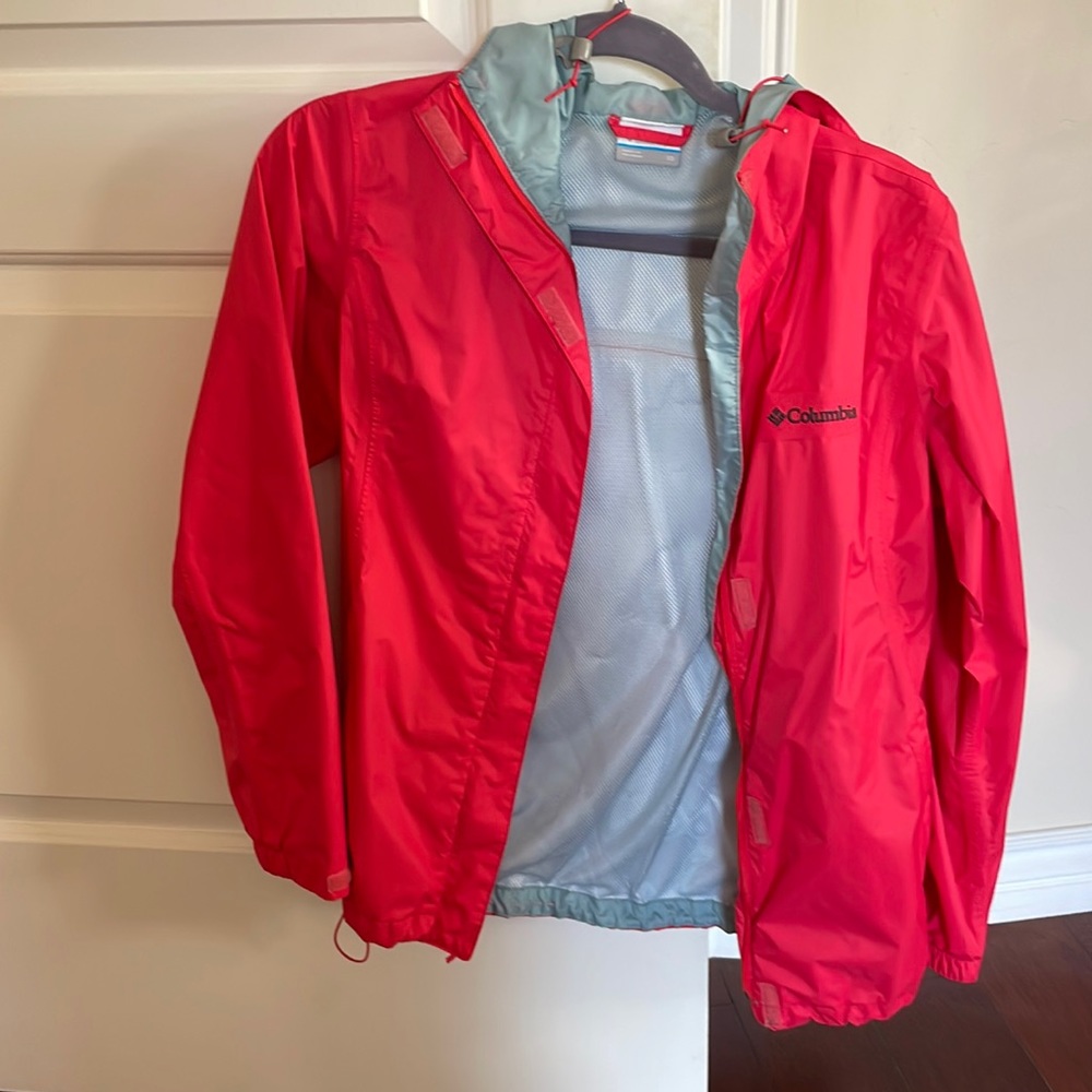 Columbia rain jacket